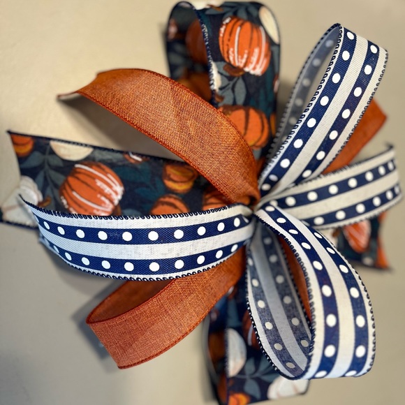 Fall lantern bow - Picture 3 of 6